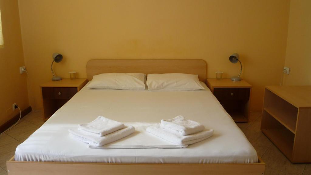 Hostel Sylvia София Номер фото
