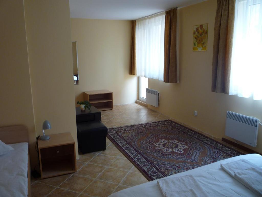 Hostel Sylvia София Экстерьер фото